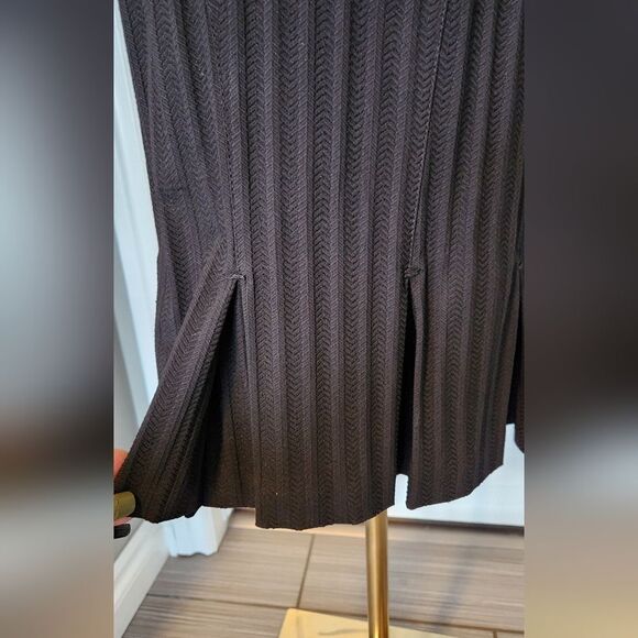 Max Studio Black Skirt - Size 8 - Picture 2 of 7